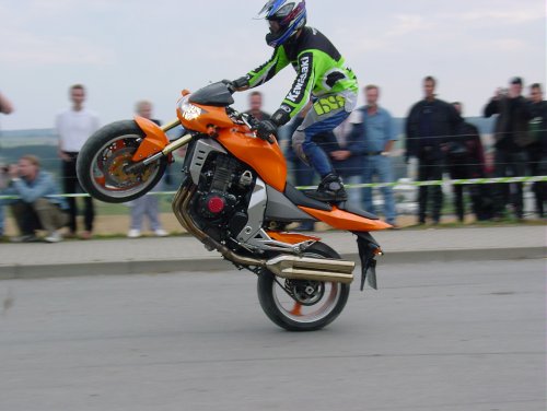 2004 Z-Stunts
(c) www.kawasaki-z.de