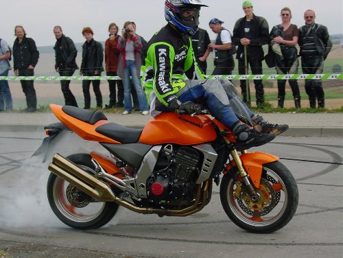 2004 Z-Stunts
(c) www.kawasaki-z.de