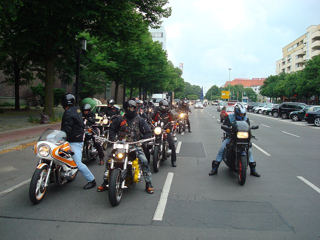 2010 Berlin
(c) www.kawasaki-z.de
