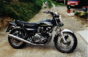 Friends + Bikes
(c) www.kawasaki-z.de