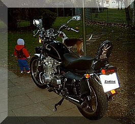 Friends + Bikes
(c) www.kawasaki-z.de