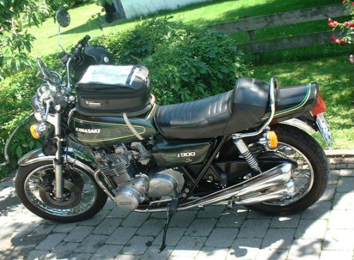 Friends + Bikes
(c) www.kawasaki-z.de