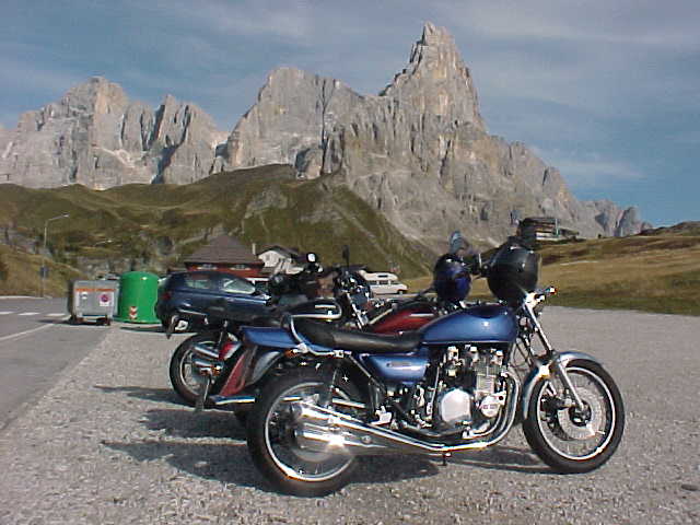 Friends + Bikes
(c) www.kawasaki-z.de