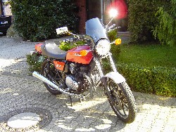 Friends + Bikes
(c) www.kawasaki-z.de