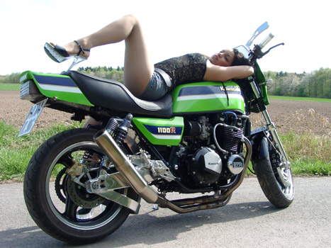 Friends + Bikes
(c) www.kawasaki-z.de