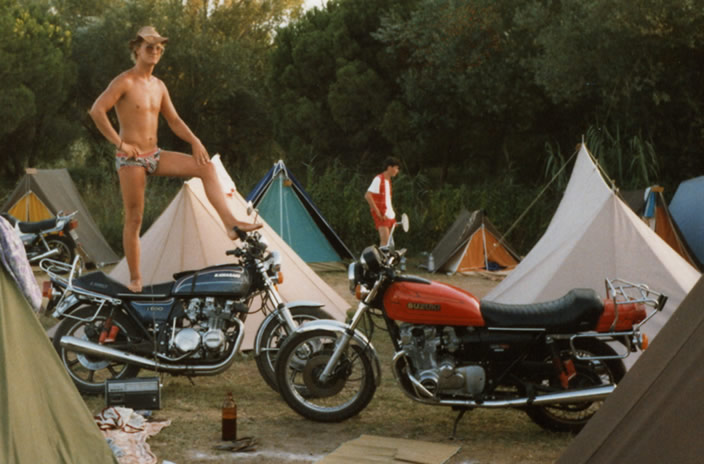 Friends + Bikes
(c) www.kawasaki-z.de