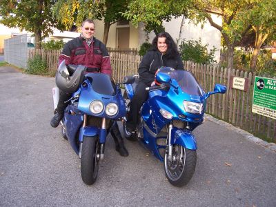 Friends + Bikes
(c) www.kawasaki-z.de