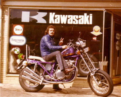 Friends + Bikes
(c) www.kawasaki-z.de