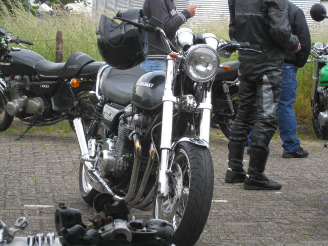 Friends + Bikes
(c) www.kawasaki-z.de