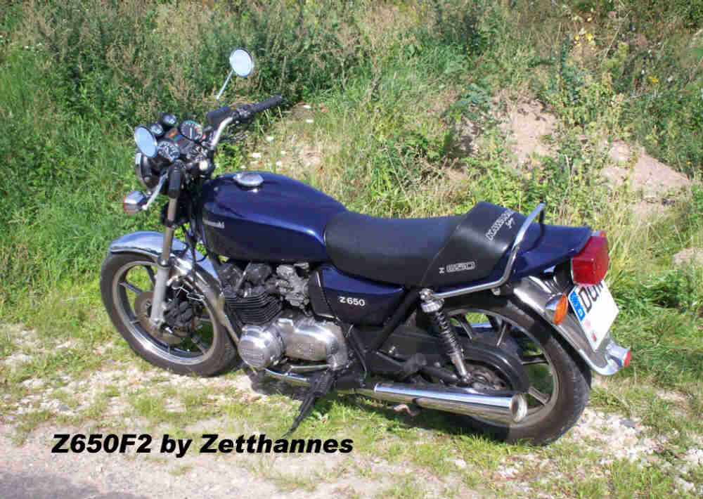 Friends + Bikes
(c) www.kawasaki-z.de