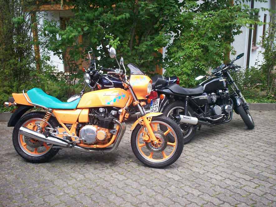 Friends + Bikes
(c) www.kawasaki-z.de