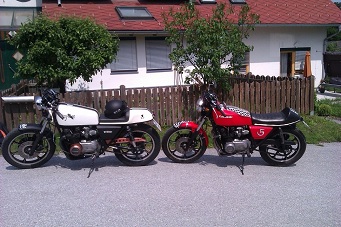 Friends + Bikes
(c) www.kawasaki-z.de
