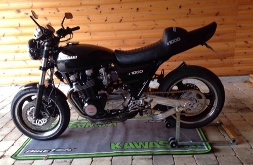 Friends + Bikes
(c) www.kawasaki-z.de