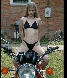Thema: Bikes+Ladys
(c) www.kawasaki-z.de
