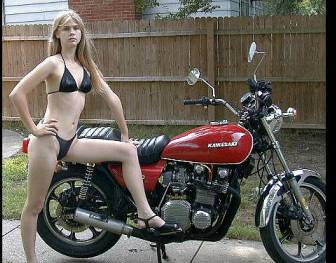 Thema: Bikes+Ladys
(c) www.kawasaki-z.de
