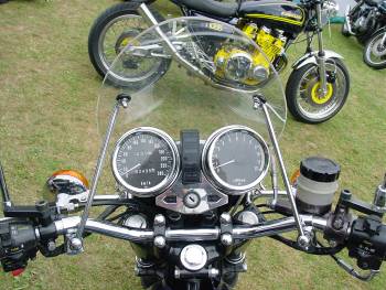 Thema: Lenker
(c) www.kawasaki-z.de