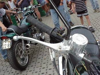 Thema: Lenker
(c) www.kawasaki-z.de