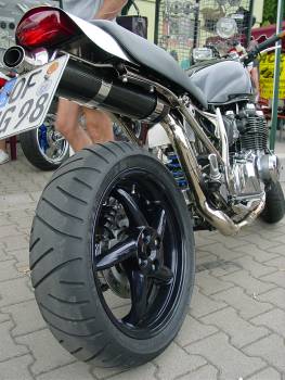 Thema: Rder & Schwingen
(c) www.kawasaki-z.de