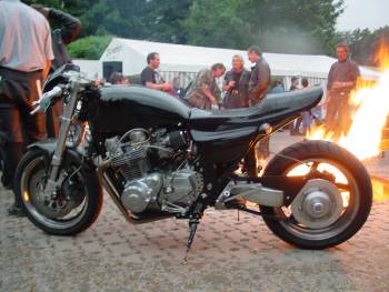 Thema: Sitzbaenke
(c) www.kawasaki-z.de