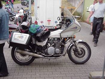 Thema: Sitzbaenke
(c) www.kawasaki-z.de