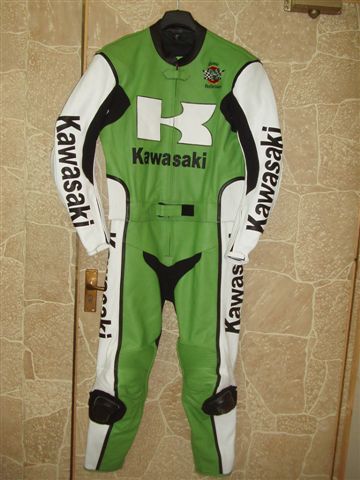 Lederkombi Front.jpg