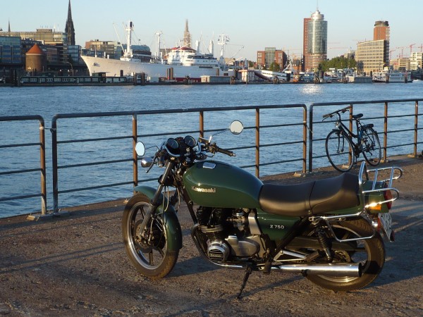 geiles Moped an geilem Ort.JPG