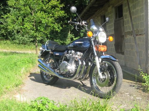 Z900A4 002.jpg